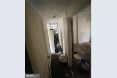 1108 W 3rd Street, Chester, PA 19013 - Photo 41