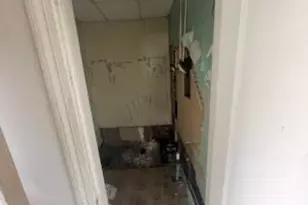 1108 W 3rd St, Chester, PA 19013 - Photo 45