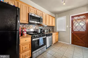 655 Saude Ave, Essington, PA 19029 - Photo 7