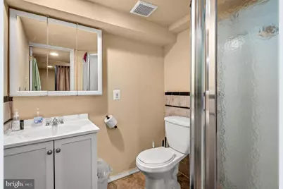 655 Saude Avenue, Essington, PA 19029 - Photo 17