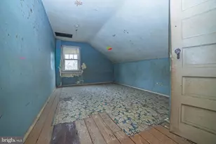 45 S Brighton Ave, Upper Darby, PA 19082 - Photo 19