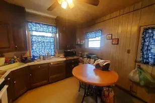 207 Avon Rd, Upper Darby, PA 19082 - Photo 11