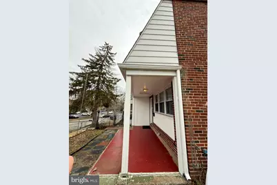 753 E 25th Street, Chester, PA 19013 - Photo 3