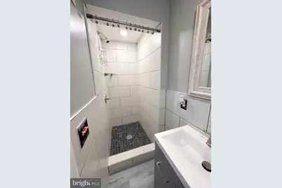 325 E 20th Street, Chester, PA 19013 - Photo 15