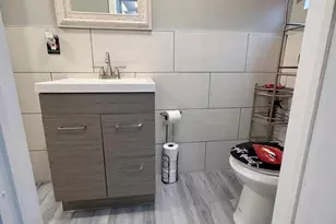 325 E 20th St, Chester, PA 19013 - Photo 17