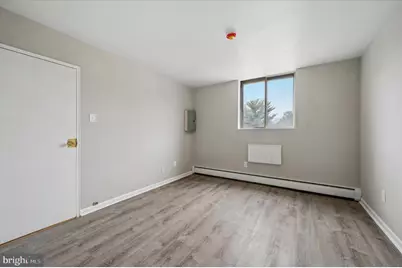 100 E Glenolden Avenue #R-11, Glenolden, PA 19036 - Photo 11