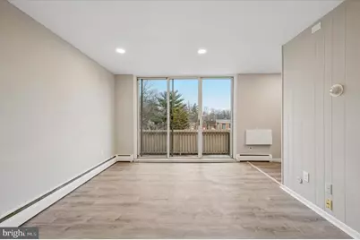 100 E Glenolden Avenue #R-11, Glenolden, PA 19036 - Photo 3