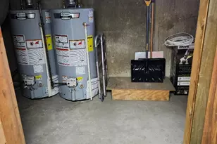 524 S Cedar Ln, Upper Darby, PA 19082 - Photo 13