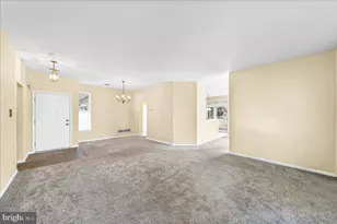 191 E Hunting Horn Ln, Glen Mills, PA 19342 - Photo 5