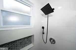 100 Englewood Rd, Upper Darby, PA 19082 - Photo 17