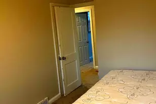 33 Mermont Cir, Darby, PA 19023 - Photo 25