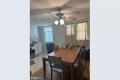 33 Mermont Circle, Darby, PA 19023 - Photo 17