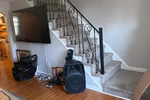 33 Mermont Cir, Darby, PA 19023 - Photo 21