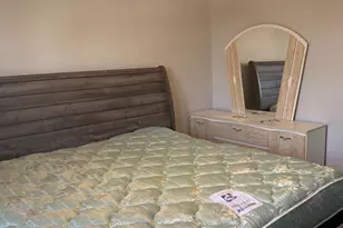 33 Mermont Cir, Darby, PA 19023 - Photo 9