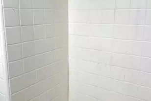 33 Mermont Cir, Darby, PA 19023 - Photo 23