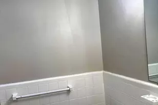 33 Mermont Cir, Darby, PA 19023 - Photo 21