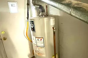 33 Mermont Cir, Darby, PA 19023 - Photo 15