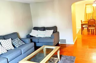 33 Mermont Cir, Darby, PA 19023 - Photo 3