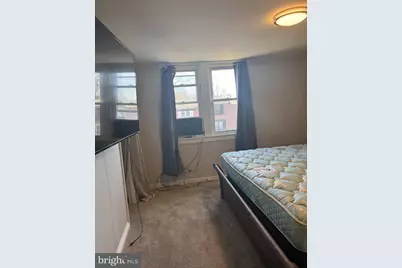 33 Mermont Circle, Darby, PA 19023 - Photo 11