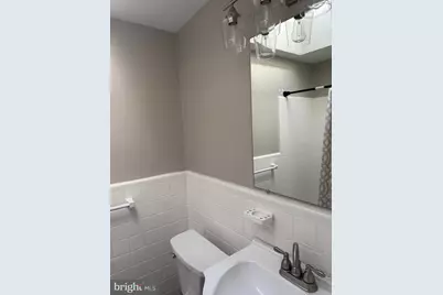 33 Mermont Circle, Darby, PA 19023 - Photo 7