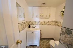 504 S Central Blvd, Broomall, PA 19008 - Photo 19