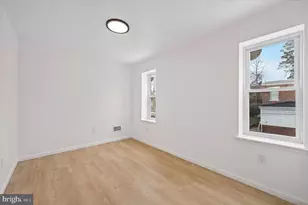 12 Greenway Ave, Darby, PA 19023 - Photo 23