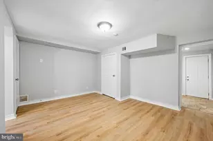 26 N 10th St, Darby, PA 19023 - Photo 7