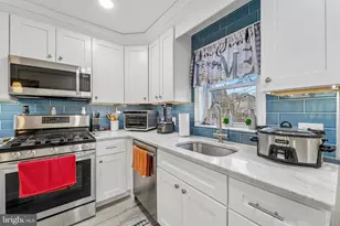 1016 Leiper St, Crum Lynne, PA 19022 - Photo 9