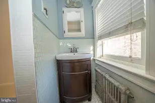 709 E 20th St, Chester, PA 19013 - Photo 47