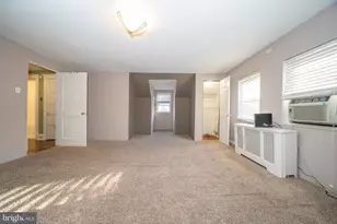 709 E 20th St, Chester, PA 19013 - Photo 45