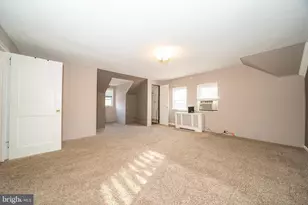 709 E 20th St, Chester, PA 19013 - Photo 43