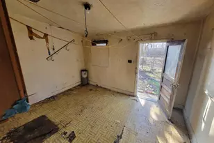 2611 W 6th St, Chester, PA 19013 - Photo 9