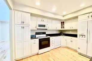 Bishop Dr, Aston, PA 19014 - Photo 3