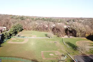 5200 Hilltop Dr, Brookhaven, PA 19015 - Photo 17