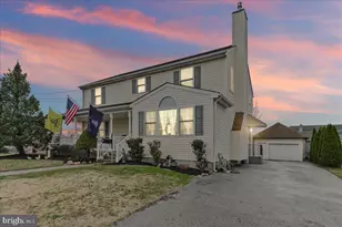 251 Kossuth Ave, Folsom, PA 19033 - Photo 3