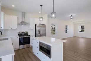 108 Patterson Rd, Aston, PA 19014 - Photo 7