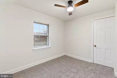 725 Irvington Place, Chester, PA 19013 - Photo 17