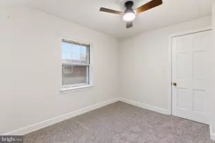 725 Irvington Pl, Chester, PA 19013 - Photo 17