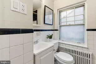 725 Irvington Pl, Chester, PA 19013 - Photo 19