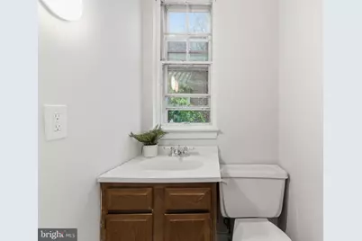 725 Irvington Place, Chester, PA 19013 - Photo 7