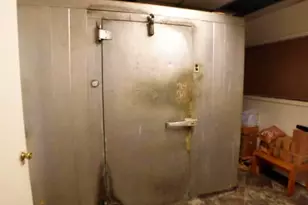 402 Long Ln, Upper Darby, PA 19082 - Photo 5