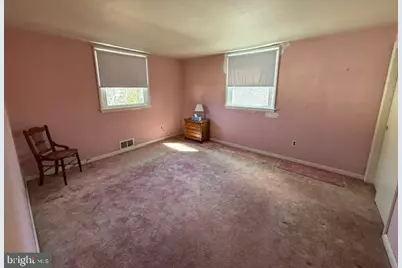 902 Eisenhower Avenue, Woodlyn, PA 19094 - Photo 5