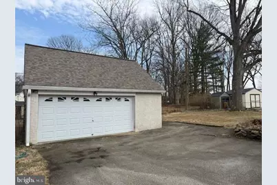 902 Eisenhower Avenue, Woodlyn, PA 19094 - Photo 9