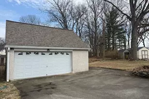 902 Eisenhower Ave, Woodlyn, PA 19094 - Photo 9