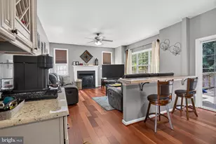 10 Buck Ln, Upper Chichester, PA 19061 - Photo 3