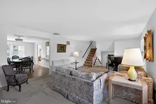 211 Fairfield Dr, Wallingford, PA 19086 - Photo 3