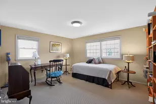 211 Fairfield Dr, Wallingford, PA 19086 - Photo 17