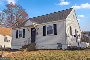 52 Seward Ln, Aston, PA 19014 - Photo 5