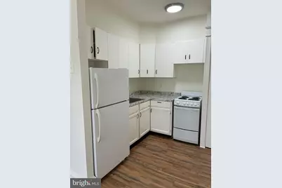 260 N Wycombe Ave #201, Lansdowne, PA 19050 - Photo 1