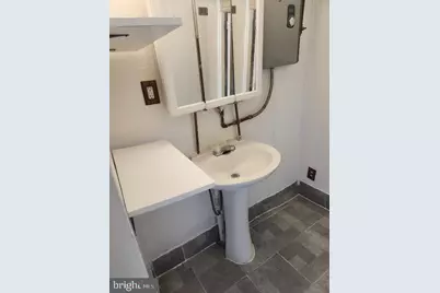 1121 Elmwood Avenue #SIDE 3, Sharon Hill, PA 19079 - Photo 9